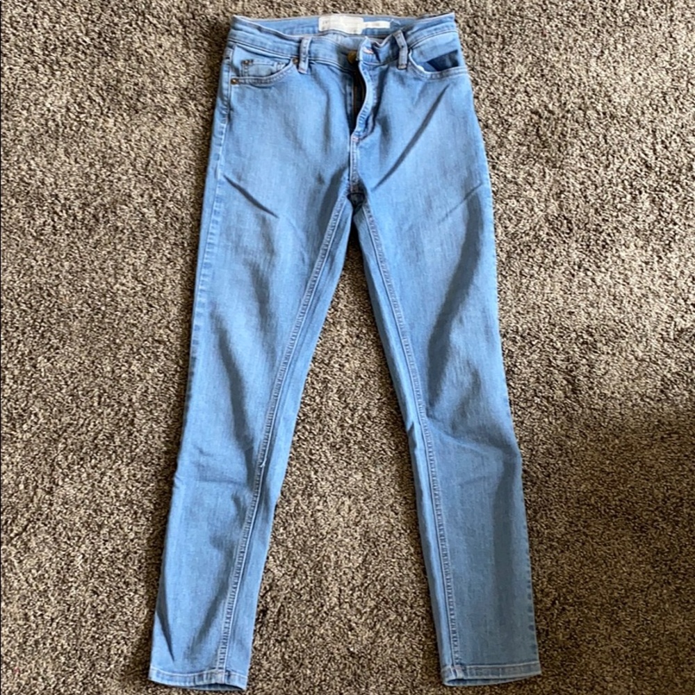 Hi-rise skinny jeans